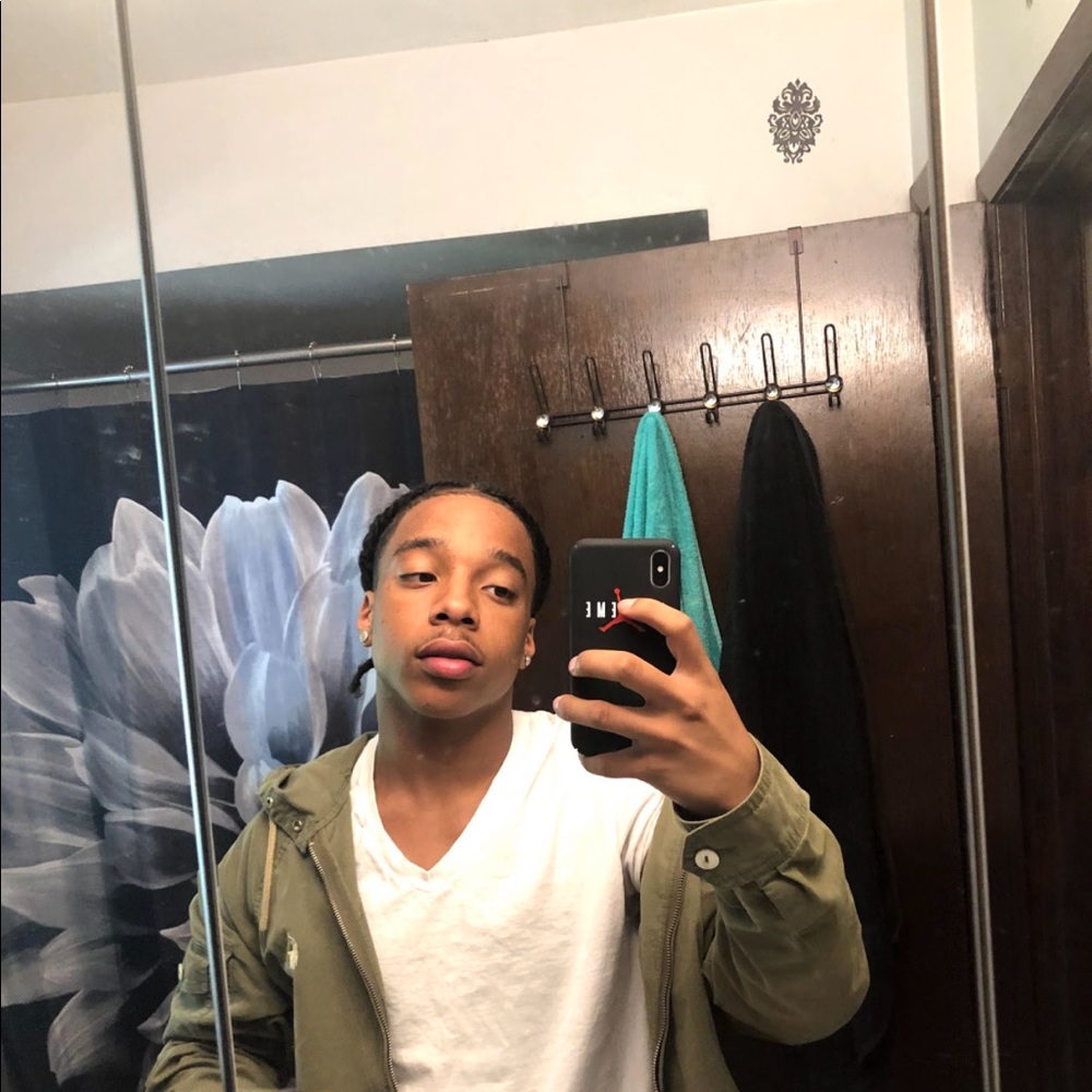 Meet your Posher, Keion